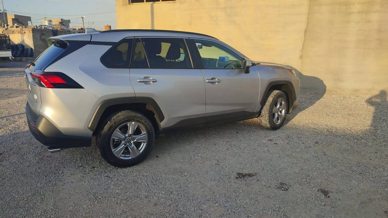 #للبيع فقط: تويوتا راف فور (Toyota RAV4)
​الموديل: 2024
​المحرك: بنزين
​المواصفات: فول مواصفات - فئة XLE
​السقف:  (تنته)
​الحالة: كلين (بدون حوادث)
​المصدر: وارد أمريكي
​المسافة المقطوعة: 28 ألف ميل
​الفحص: فحص كركوك 
العنوان :ناحية الزاب 

​السعر والتفاصيل: للاستفسار والاتصال يرجى التواصل على الرقم: ***********
