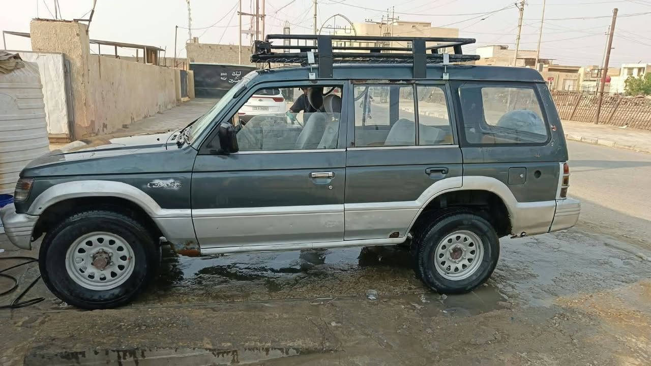 سلام عليكم باجيرو للبيع محرك محور بطه VVt اوتماتيك
حجم 3000 
للاستفسار ***********
