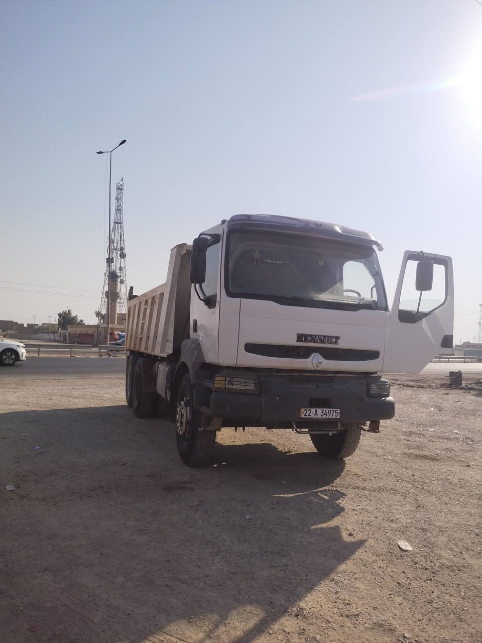 سلام عليكم رينو موديل 2002 مواصفات دوله بم ونوزل بلدي 
مجموعه جي اف رقم اربيل  ***********
