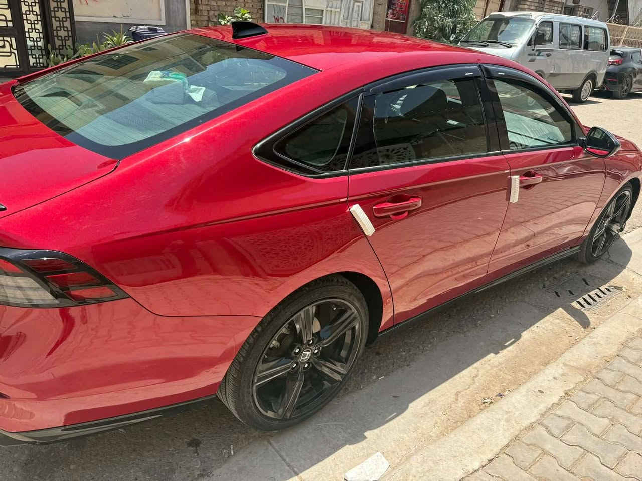 سلام عليكم للبيع هوندا اكورد سبورت L موديل ٢٠٢٤ هايبرد
سيارة حادثهة موضح 4 قطع 

بنيد مبدل 

جاملغ مبدل 

باب معمر 

جاملغ خلفي معمر 

بدون دواخل 

 تبريد بدون حماوة 

ويل 17 تايرات جدد

مواصفاتها معروفة فووول الفووول 

سعر 160$ ورقة بيهة مجال بسيط

للأستفسار أكثر الاتصال على الأرقام التالية *********** واتساب
*********** بغداد, العراق

نص مكتوب في الصور:
- صور السيارة