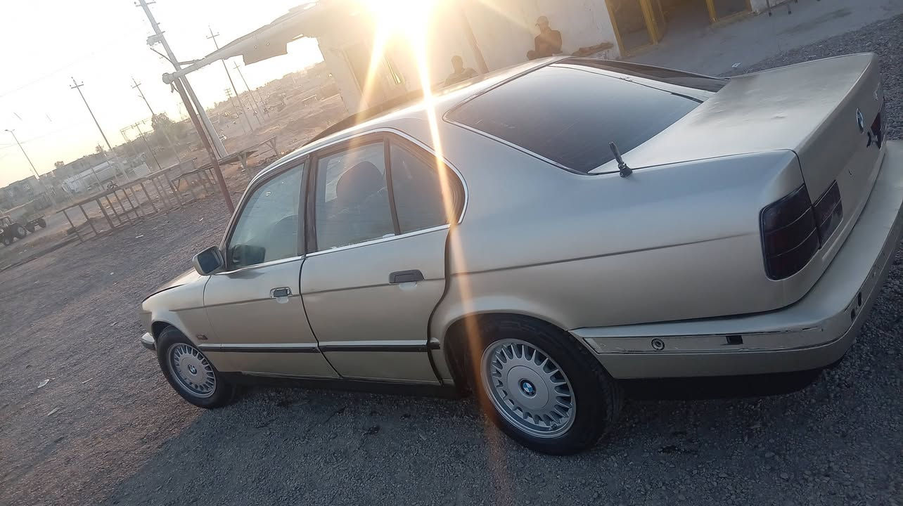 BMW 525فحص صلاح الدين سياره مرتبه محرك مسكر كير عادي محرك شاده كصه ماندل صاحبه اكفلك دوله او عشائر أو كشر شوفت عين سياره مرتبه أو نظيف ***********. تصل بيك خير تدلل سامراء خط السريع سعر ١٨ بيه مجال للطيبين
