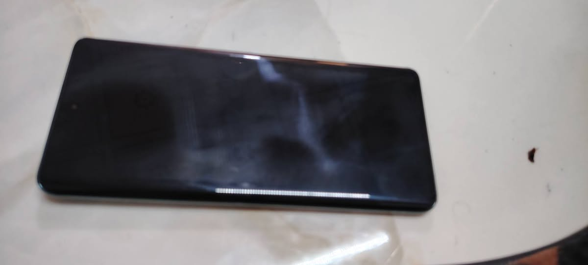 جهاز نضيف HONOR X9b
بيع أو مراوس بايباد بس كون ذاكره 256
سعر 350
***********
