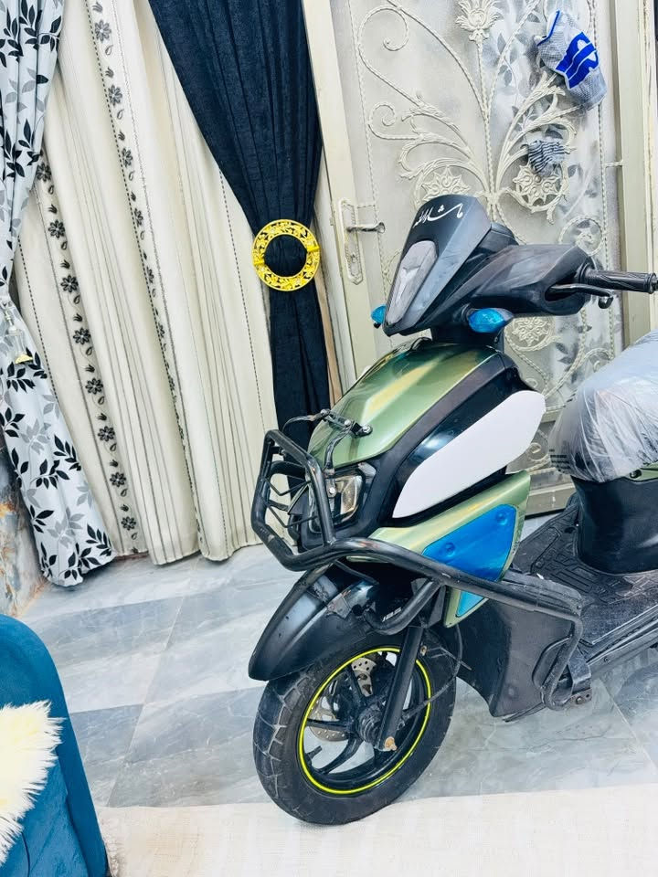 دراجه ZR 22 للبيع سعر ١٣٠٠ قفل  تواصل ***********
