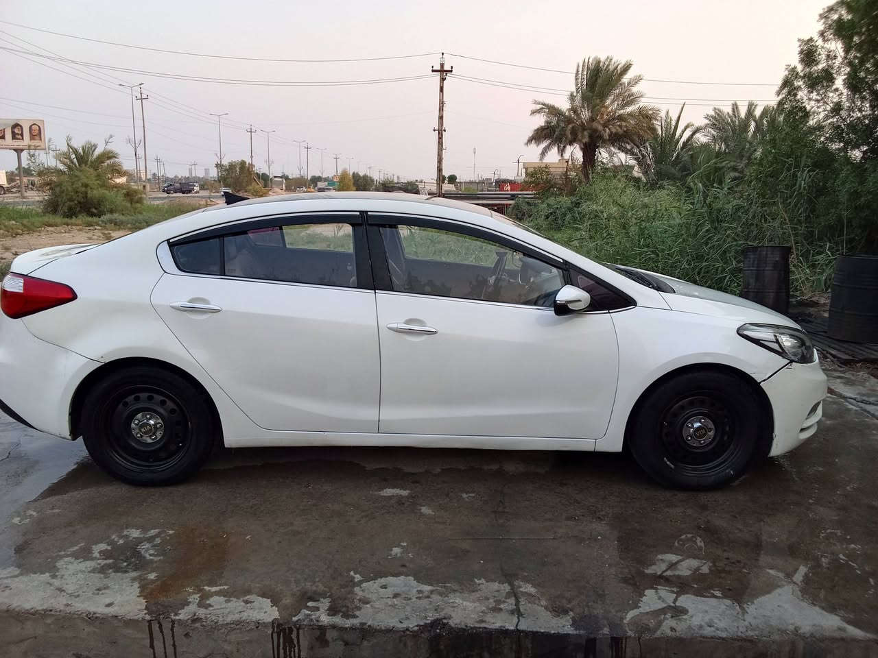 سلام عليكم مرخصه مدير الكروب
المحترم سيراتو ادوات مديل 15 متومه طبق الصل مكينه كير كفاله تبريد تفيه ستيرن كشنات جلد كامره شاشه مكان سياره بصره 
***********

