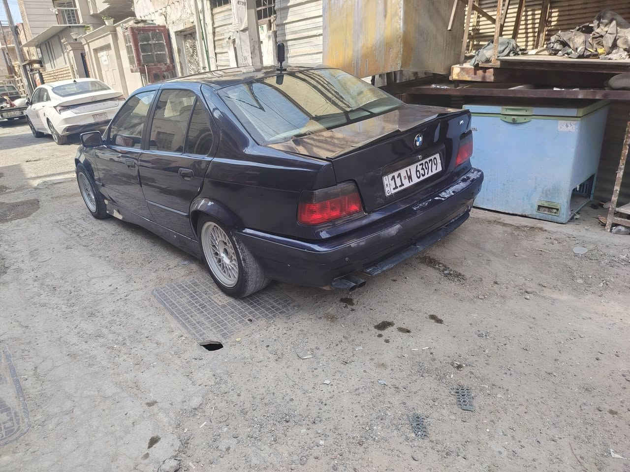 السلام عليكم e36 سيارة عوزهة فقط التبريد ميشتغل وبيهة طخة ليورة موضحة هزة جديدة تحويل نفس اليوم مراوس شعندك نزل المكان بغداد *********** بي واتساب
