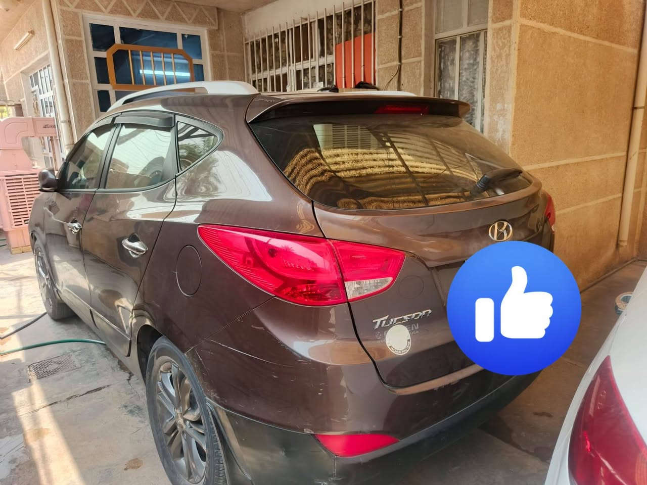 هونداي توسان 2014 للبيع فور ويل السياره نص فول وارد امريكي حادثها بنيد وجاملغ ايسر بارد السياره ضررها سطحي وبحاله جيده مكينه 2.4 فور ويل اتصال أو استفسار ***********
