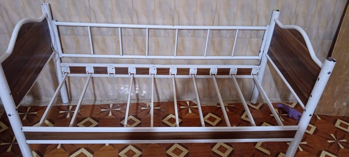 ٦ قطع • شبابية • الهارثة