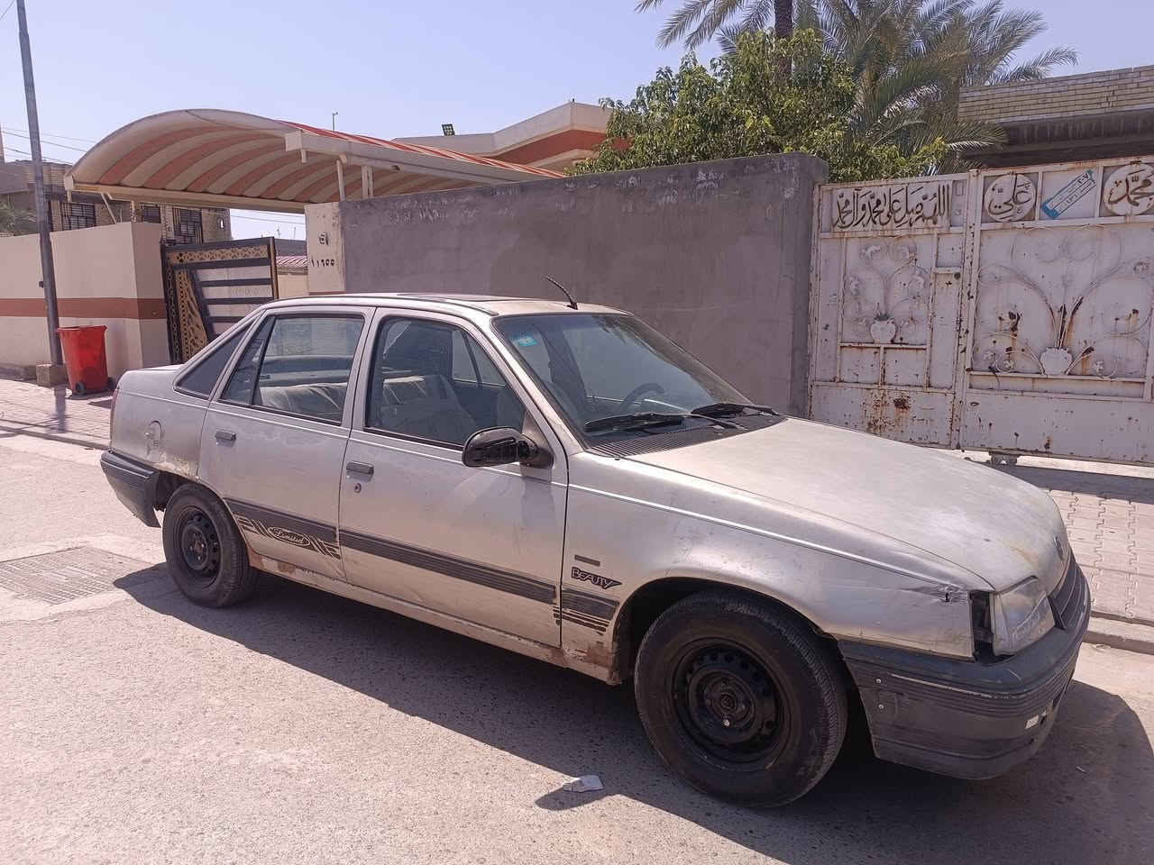 اوبل كاديت اوتوماتيك وراعيها موجود ابيع كوم حديد رقم بغداد 
عنواني بغداد بسمايه قريه عشره 
***********

