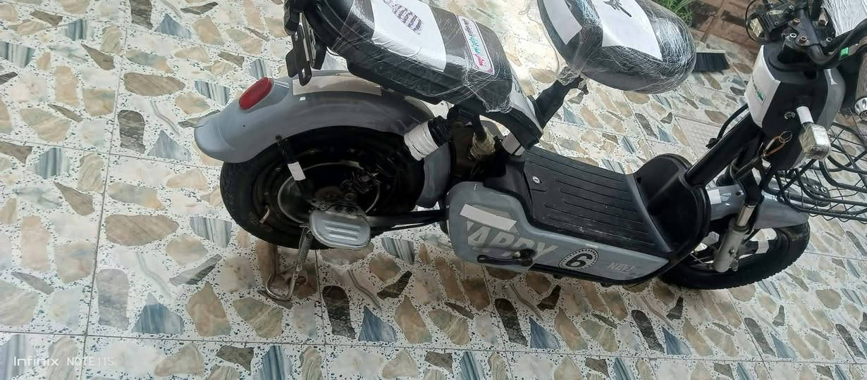 السلام عليكم ماطور للبيع عنوان حي شهداء قرب جامع الشمري سعر 250وبي مجال بطارياته نضيفه نقص بس بريك  ***********

نص مكتوب في الصور:
- Infinix NOTE 11S
- Infinix NOTE 10