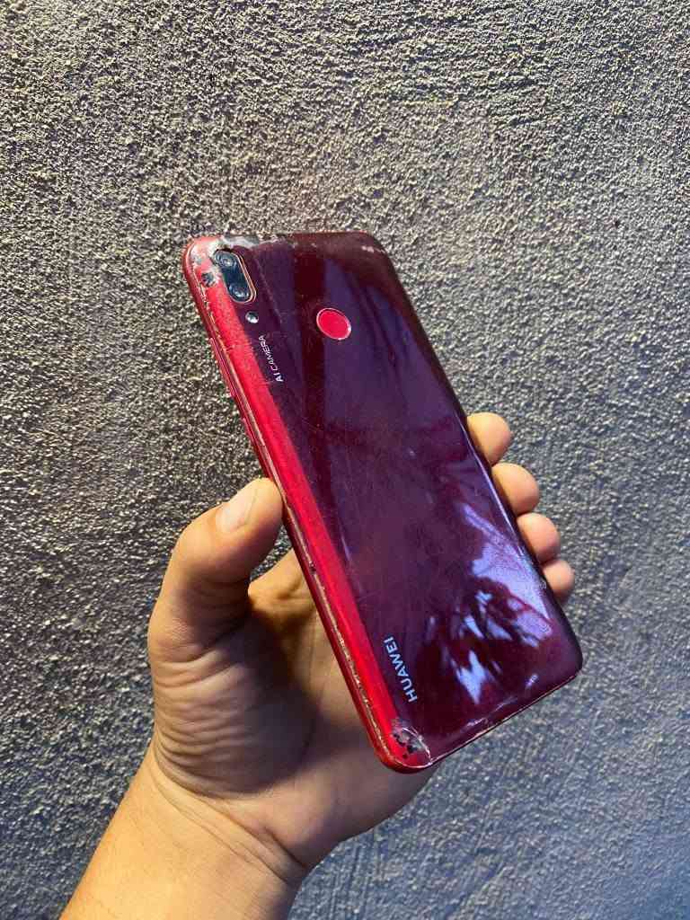 جهاز هواوي Y9 عادي 2019 ذاكره 128 كيكه رام 6 بطاريه 5000 مكان شحن كلكسي دبل سيم كارت او رام بصمة إصبع معالج هواوي كيرن 710 جهاز مامفتوح عله وضع الشركة كله بلادي بس ضهره شويه صبف كايم صوت كامره واي فاي سيم كارت كله شغال مابي اي عيب للبيع سعر 70 الف شراي اتصل *********** الشريقات, صلاح الدين
