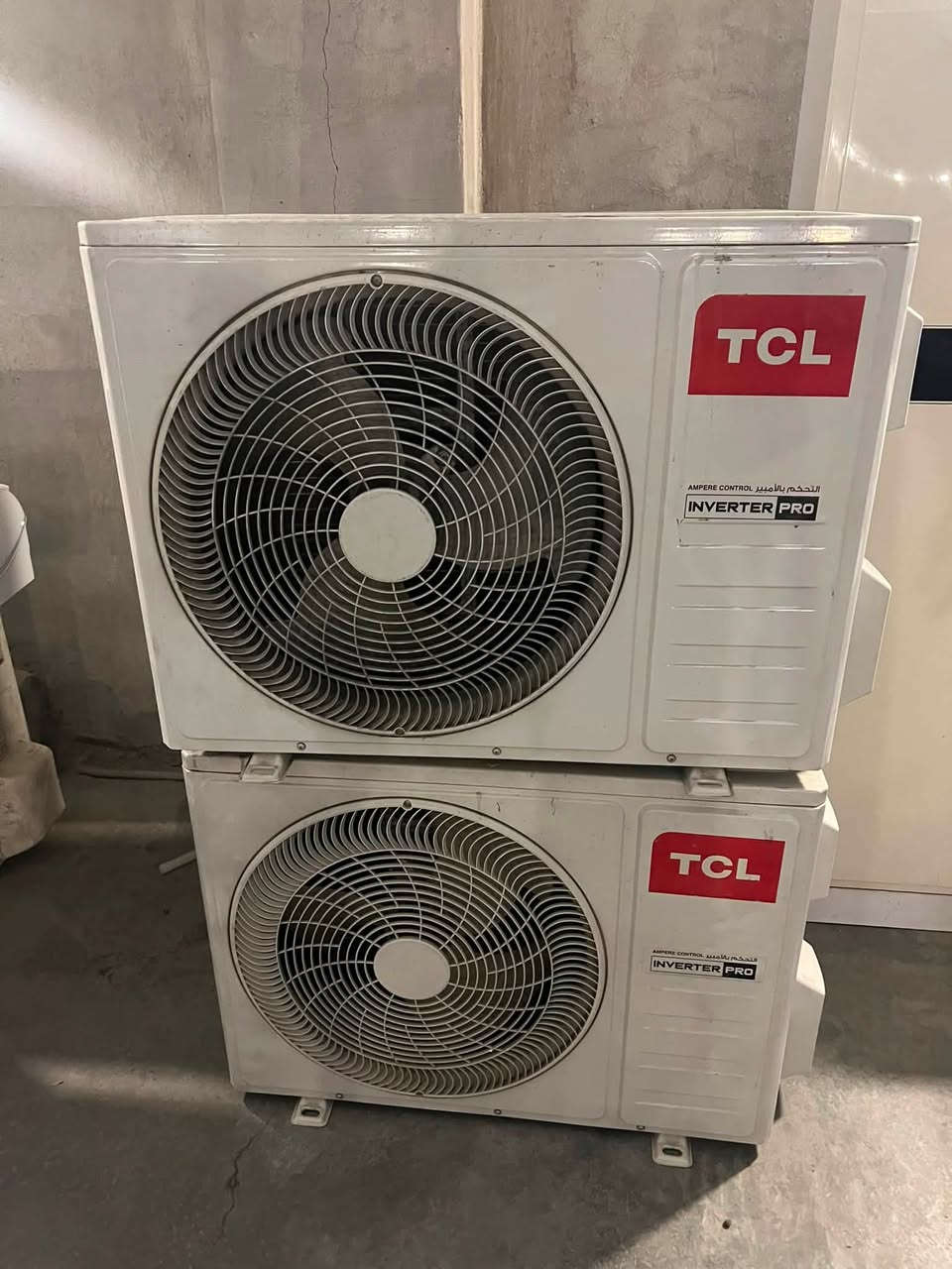 السلام عليكم 
للبيع سبالت 
نوع TCL
حجم طن و نص 
انفيرتر تحكم امبير 
6 مراحل 
انتاج 2025
***********
