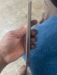 آيفون ١٦ برو ماكس • ٢٥٦ • بطارية ٨٧٪