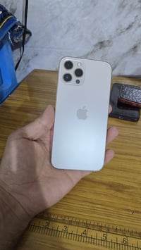 آيفون ١٢ برو ماكس • ٢٥٦ • بطاريه ١٠٠
