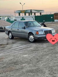 مرسيدس • موديل ٩٠ • رقم بغداد دولي