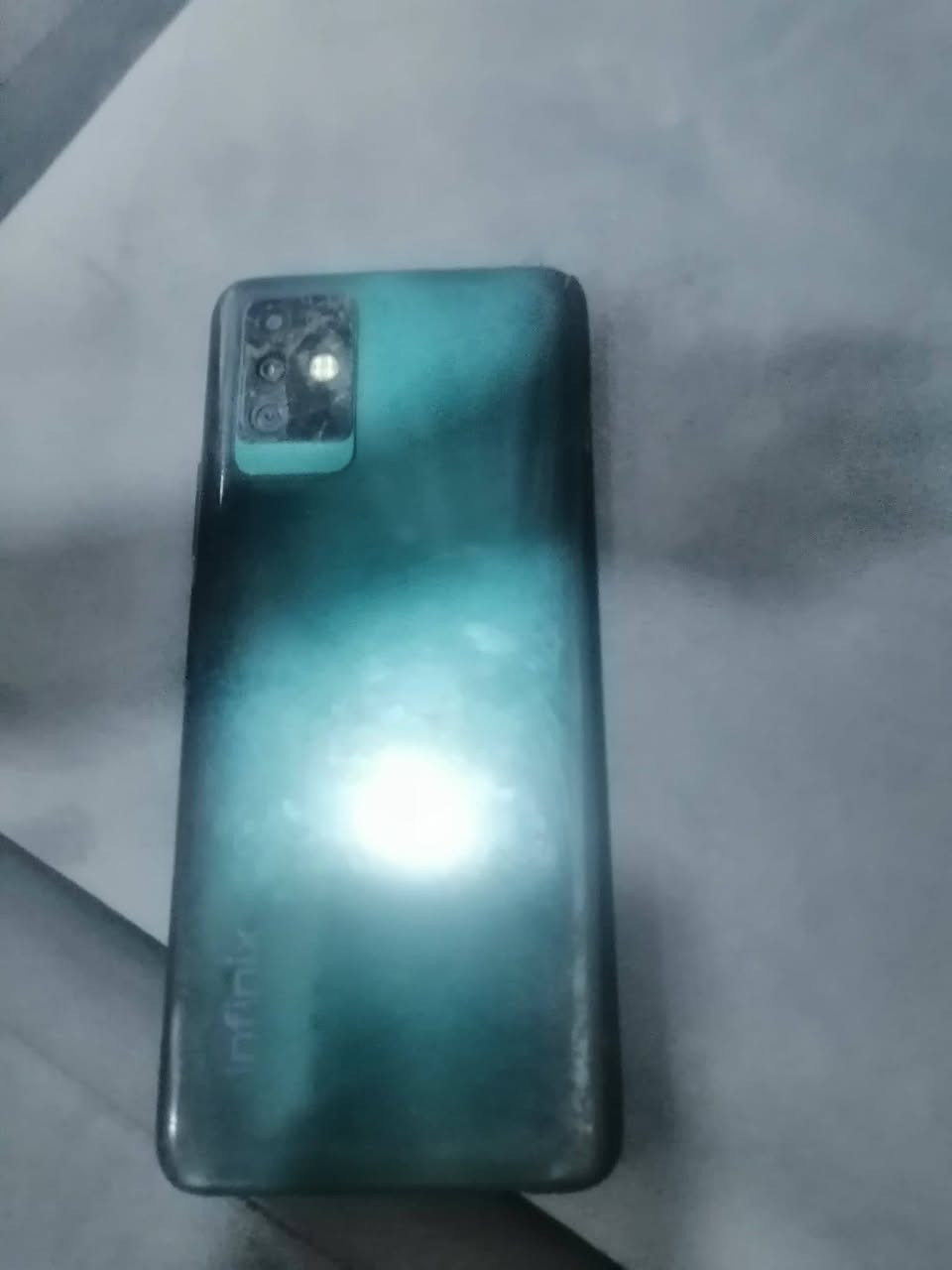 سلام عليكم مبايل للبيع lnfiniXالسعر 65وبي مجال العنواد موصل حي الملاين وبدل شاشه وحده فقط البريد يتواصل وياي عل هذ الرقم***********
