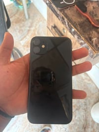 ايفون ١١ • ذاكره 128 • بطاريه 73