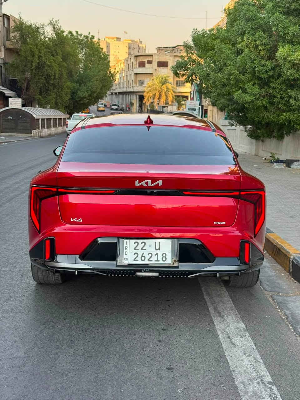 السلام عليكم 
‏Kia K4 Gt line 2025
محرك :2000 DOHC اقتصادي جداً 
ماشيه 30 km
سيارة مكفوله ليبل واحد بدون تبديل 
بيهه بس بارد بلصندوك ع كد شبر 
بدون ايرباك بدون دواخل بدون كلشي 
المواصفات 1/1 اعلى فئة واعلى مواصفات

داخل لونين ابيض اسود 
بانوراما 
لايت لد حاجب اصفر 
لايت زينون عدسات 
لايت عقل اوتو الاماكن المعتمة 
بك لايت لد 
وياله كروم 18 جي تي لاين 
كفرات اسود لامع بيانو فقط بالgt line
دخولية ترحيب علامة kia 
بصمة التشغيل 
دخول ذكي 
تشغيل عن بعد 
شفتات ستيرن 
دركة الحديثة 
قيادة ذاتيه 
تحديد مسار 
مثبت سرعة 
تحديد سرعة 
تحكمات ستيرن 
مود درايف سبورت 
رادار امامي ،رادار خلفي ، رادار جانبي 
داخل جلد
كشنات كهرب سايق 
كشنات تدفه
شاشات متصلة 
تحكم شاشه تبريد تدفئة 
شاحن لاسلكي 
اوتو هولد 
صندوق ذكي عند التقرب 

السعر : 205
العنوان بغداد 
اي استفسار او صور ضربه 
واتساب. 

***********
