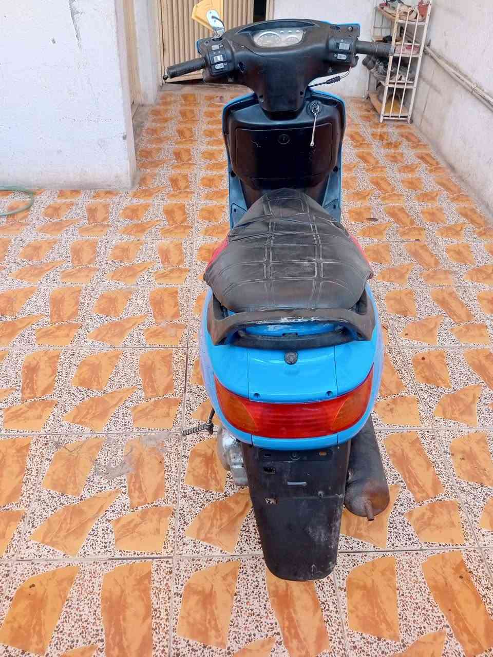 سلام عليكم  دراجه فراشه للبيع نضيفه كفرات وضيفيره كاملات الدراجه اوراق  نقصه  تبديل ولفات السعر 250وبيه مجال لشراي. مكاني ميسان العماره مغربه للستفسار مراسله خاص او مراسله واتساب ***********
