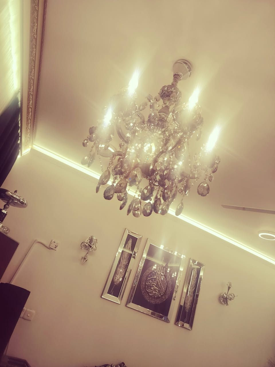 ثريات الزوج ب 300 +9647823353170
