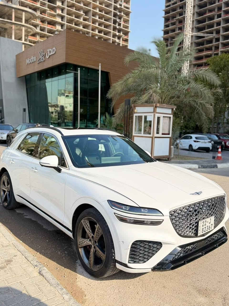 موديل : 2022
المحرك :V6 TWIN TURBO  
الحالة : جاملغ امامي وخلفي+باب صبغ
العداد :32 الف ميل  
المواصفات:فول برستيج 
ابيض داخل احمر واسود 
بصمه+بصمه ابواب 
وضعيات قياده 
تشغيل عن بعد
اوتو بارك 
كشن مساج 
كشنات خزن 
 كشنات كهرباء
كشنات حار بارد
شحن لاسلكي 
4كامرات 
ترحيب 
ستيرن كهرباء 
بانوراما 
عداد إلكتروني 
رادارات اماميه خلفي 
نقطه عمياء 
فورويل 
أناره داخليه ليد 
لد امامي +لايت زينون 
شاشة ايباد
كاميرا
نظام صوت 
اشارة مرايا
تحديد سرعة
المكان اليرموك اربع شوارع 
***********
