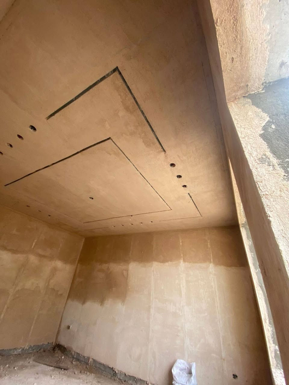 كادر عمر لجص والبورك شغل درجة أولى استلام مهندس المتر جص وبورك 7 إذا تشميع وجص وبورك 9 شغل داخل بغداد فقط لتواصل والاستفسار *********** واتساب
