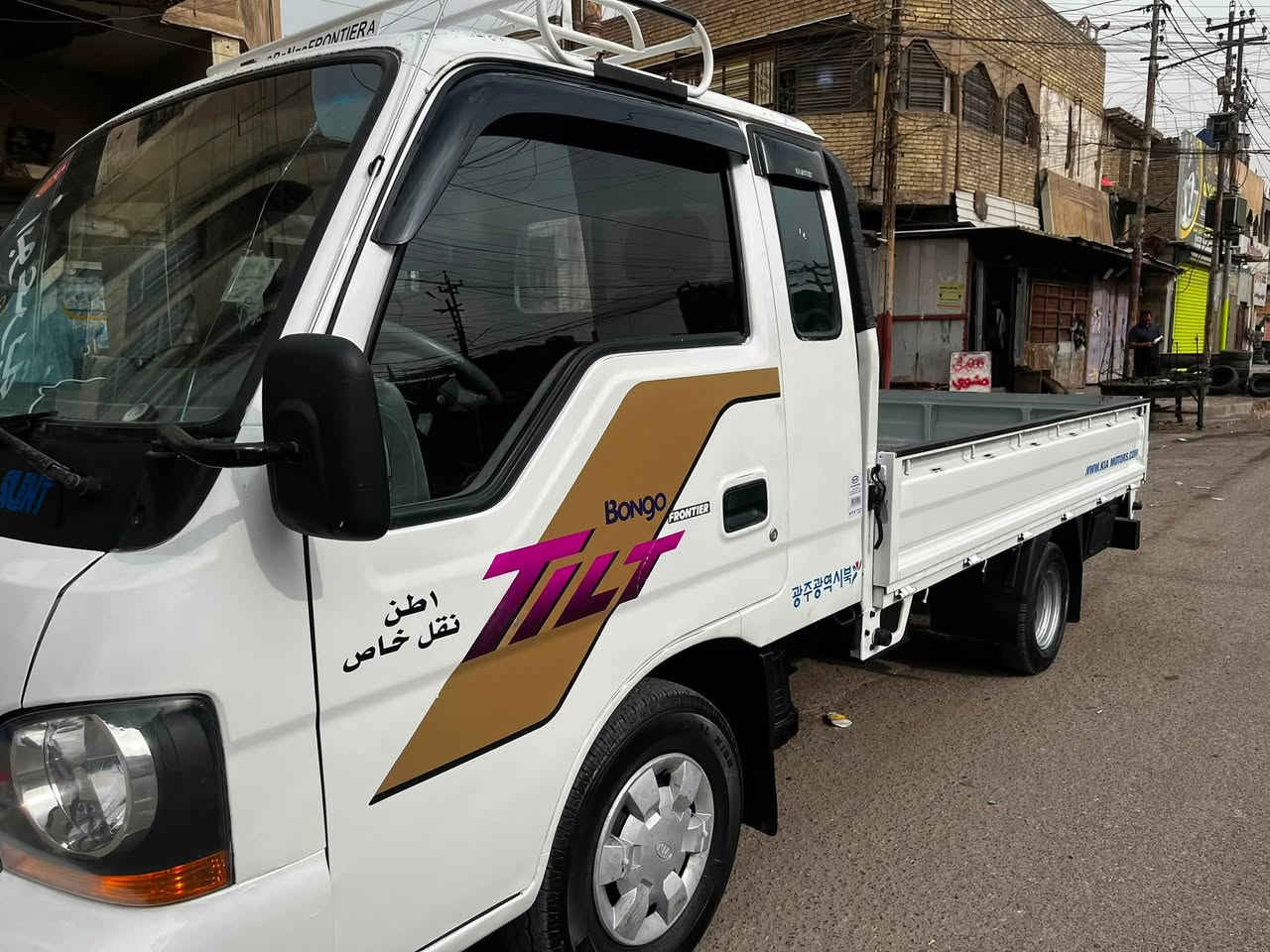 كيا ام عيون • موديل ٢٠٠١ • محرك ٣٠٠٠