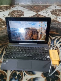 لاابتوب لمس وكيبورت جديد سعر 110 وبي مجال تصل وتدلل07717205224