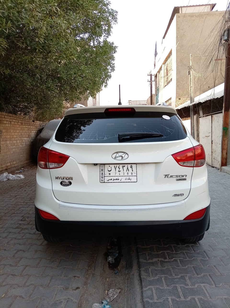 السلام عليكم توسان لون أبيض 2011 بيه جاملغ اصلي بدون دواخل نص باب صبغ بدون واخل سياره خليجي فول مواصفات محرك دوش ماشيه 180 بيه سونار بصمه بنرامه مري شفط تحكم ستيرن كشنات جلد كشنات كهربائية لايت زنون السعر 120 بيها مجال المكان بغداد الجديده الرقم ***********
