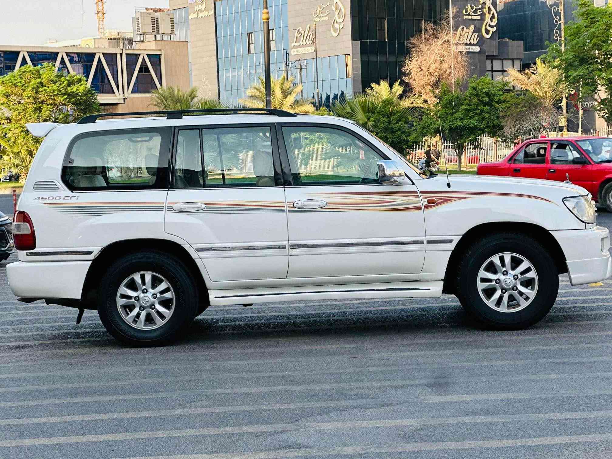 تيوتا لاندگروز فول مواصفات خليجي 2007 سياره جديده كفاله عامه رقم بصره مكانهه كربلاء السعر 167 الشراي يتصل*********** كربلاء, العراق
