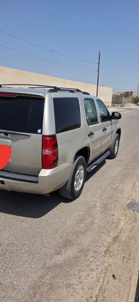 تاهو ادوات بدون كص مكينه كير داخل جلد كشن ملكي   نهايتها ٤٠قفل نزلت سعرها محتاج ***********بغداد
