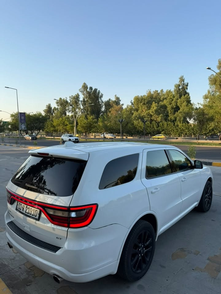 السلام عليكم 
دورنكو 2021 gt plus 
محرك 6v
فول مواصفات للأخير كلشي بيها
رقم بغداد مرتب
الحادث موجود بل صور 
سعرها 225 ورقه وبيها مجال
الشراي يجي واتس
***********
