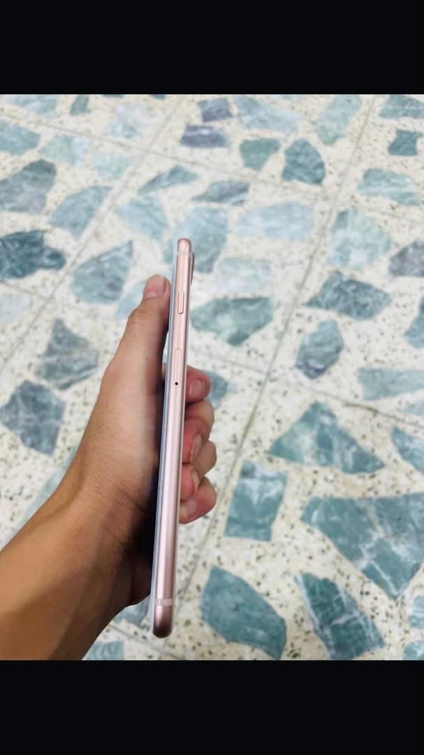 سلام عليكم عندي ايفون 8 بلاس ذاكرة 256 والبطارية 71 جهاز نضيف والبصمة الصبع شغالة سعر 130 وبي مجال حك جيتك مكاني بغداد عبيدي رقمي ***********