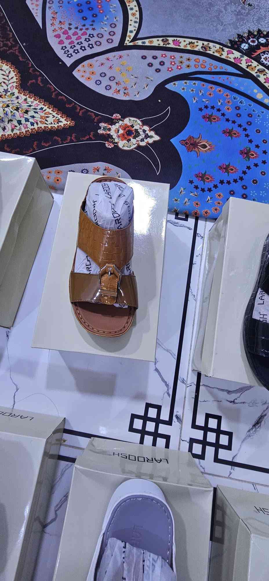 وانتم بكارمه شحاطات طبيه اصليه مخيطه من الداخل و الخارج 
سعر الواحد 35 قفل قفل 
مسوي بيهن عرض سعر الواحد السابق
45 الف وسعر الحالي 35 قفل قفل 
العنوان بصره ابو الخصيب  شارع حمدان 
*********** يتوفر واتساب
