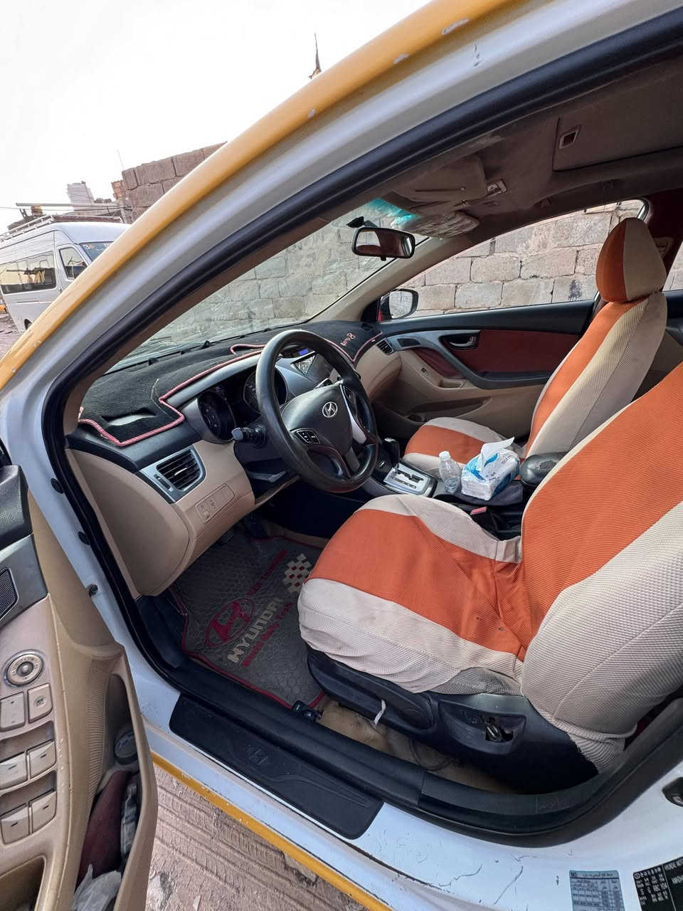 السلام عليكم
النترا موديل 2012 خليجي بسمي سنويته منتهيه ب2025  رقم بصرة مكينة 1800 السياره بيه كما موضح بل صوره فقط الوره الي بل مدكر ودوسه شوي مواصفات تحكم ستيرن شاشه كامره خلفيه لايت  مكان السياره بصرة ابو الخصيب عويسيان السعر 85 وبيه مجال للشراي
الهاتف***********
