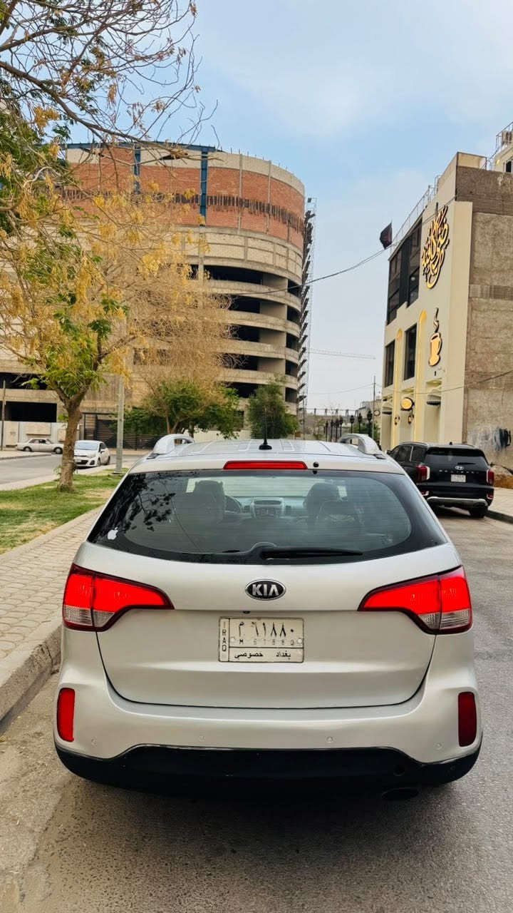 سورنتو ٢٠١٤ • فور ويل • رقم بغداد