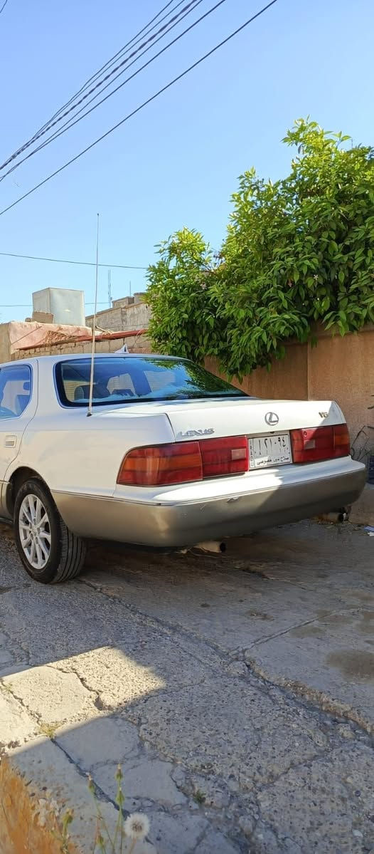 لكزس 1993 رقم صلاح الدين سنويه مشروع وطني جديد شرط تحويل بلادي بدون تحوير  السيارة بلادي محرك بلادي كير بلادي  السيارة ميحتاج اذكر واكتب مواصفاته الجناية يعرفوهه السيارة عليه صيانه وسيرفس كامل فلاتر دهن محرك ودهن كير وصدر واكسل ومشط ستيرن بالكامل سعر 50 بي مجال إلي يريد يخابر *********** مكان كركوك
