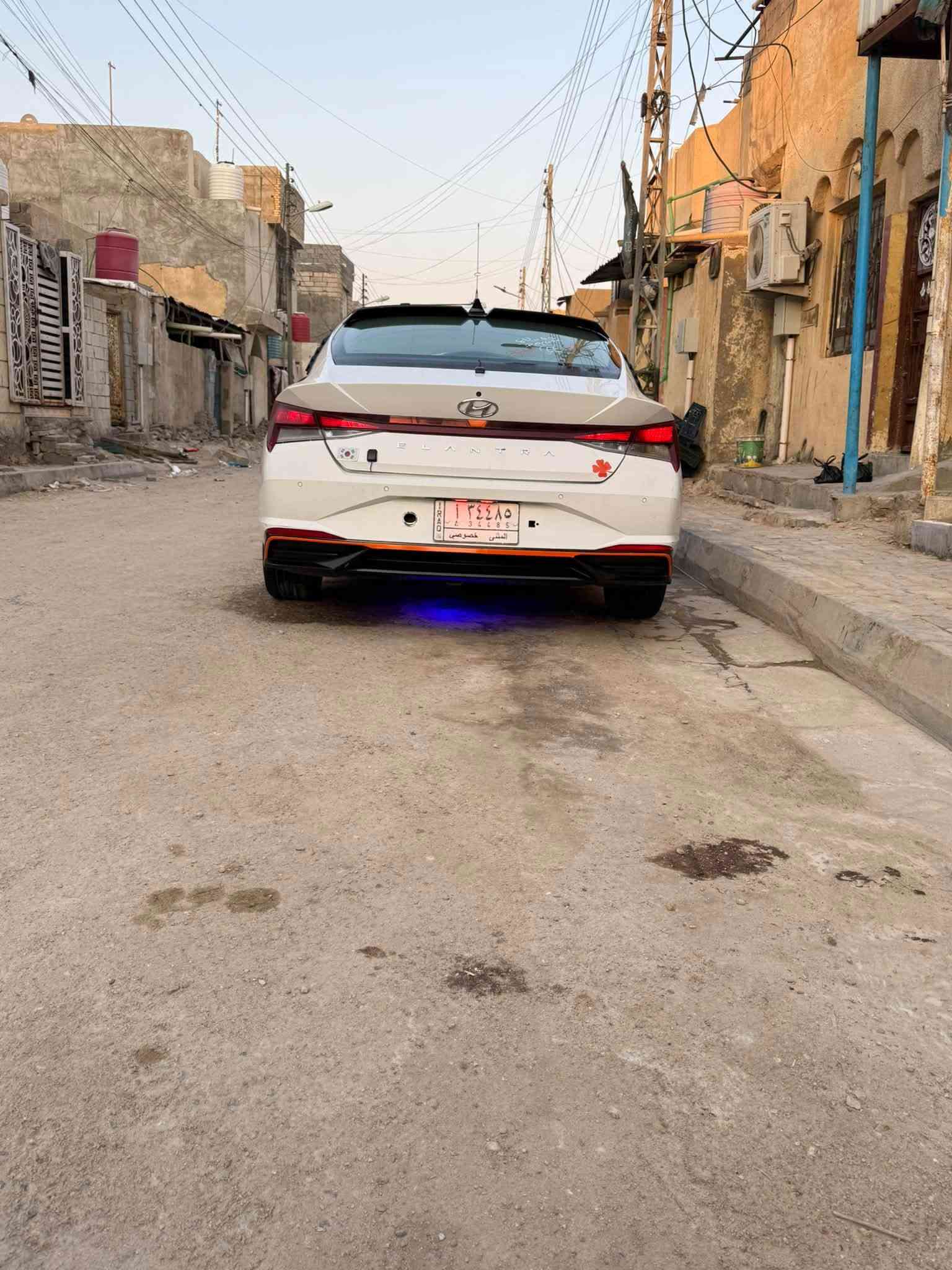 السلام عليكم النترا البيع وارد مريكي المديل 2021 السيارة حادثه بنيد ومدكر بدون دواخل رقم مثنى معوقين باقي ربع تشهر وصير حره تصدر وكاله محرك ٢٠٠دوس كير ومحرك حداده تبريد تخم تاير كله كفاله مكان السياره البصرة حي الحسين سحر خاص واتساب واتصال رقم الهاتف ***********

