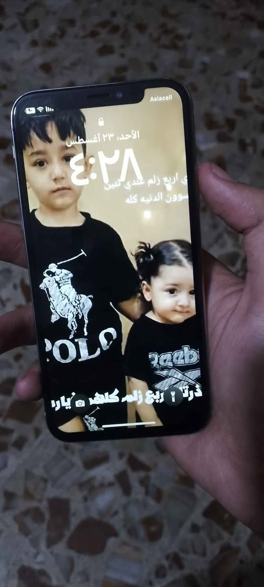 سلام عليكم ايفون اكس عادي ذاكرة ٢٥٦ بطارية مرفوعه ١٠٠ مامبدل بي شي بصمة وجه بي مشكلة اعتقد برمجة لان مامبدل شاشة سعره ١٤٠ الف بي مجال للشراي بغداد مدينة الصدر 
*********** بغداد, العراق
