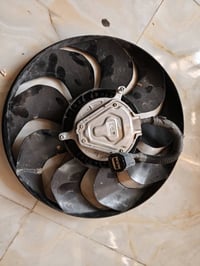 متوفر للبيع بسعر مناسب توصيل موجود 07722862300