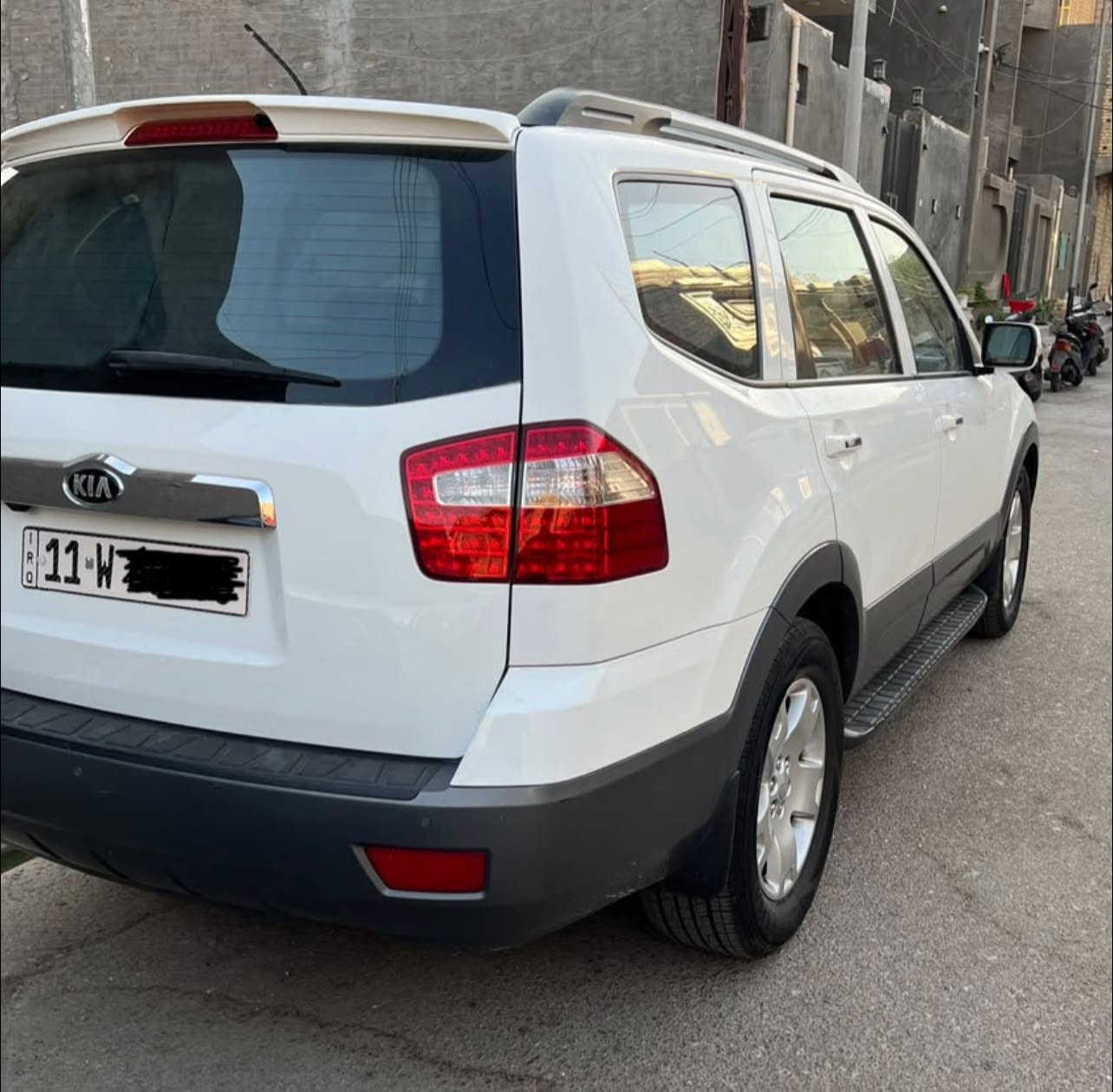 السلام عليكم
كيا موهافي ٢٠١٥ Vib رقم بغداد فول مواصفات ٦ سلندر  محرك ٣٨٠٠ 

السيارة بيها فتحة سقف 

مري شفط 

ثلاجة داخلية 

كشنات كهرباء 

خزن ميموري 

تدفئة كشنات 

جنطة شفط 

وبيها بعد هواي مواصفات كونها فول مواصفات 

تبريد شغال 

السيارة كاملة من كلشي ماينصرف عليها اي شي 

سعرها ١٥٥ ورقة 

موجودة بالسماوة ***********
