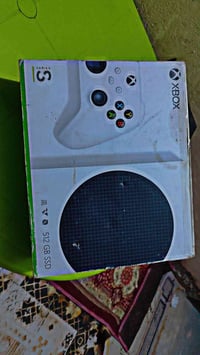 Xbox سيريس اس للبيع للتواصل 07707299702
