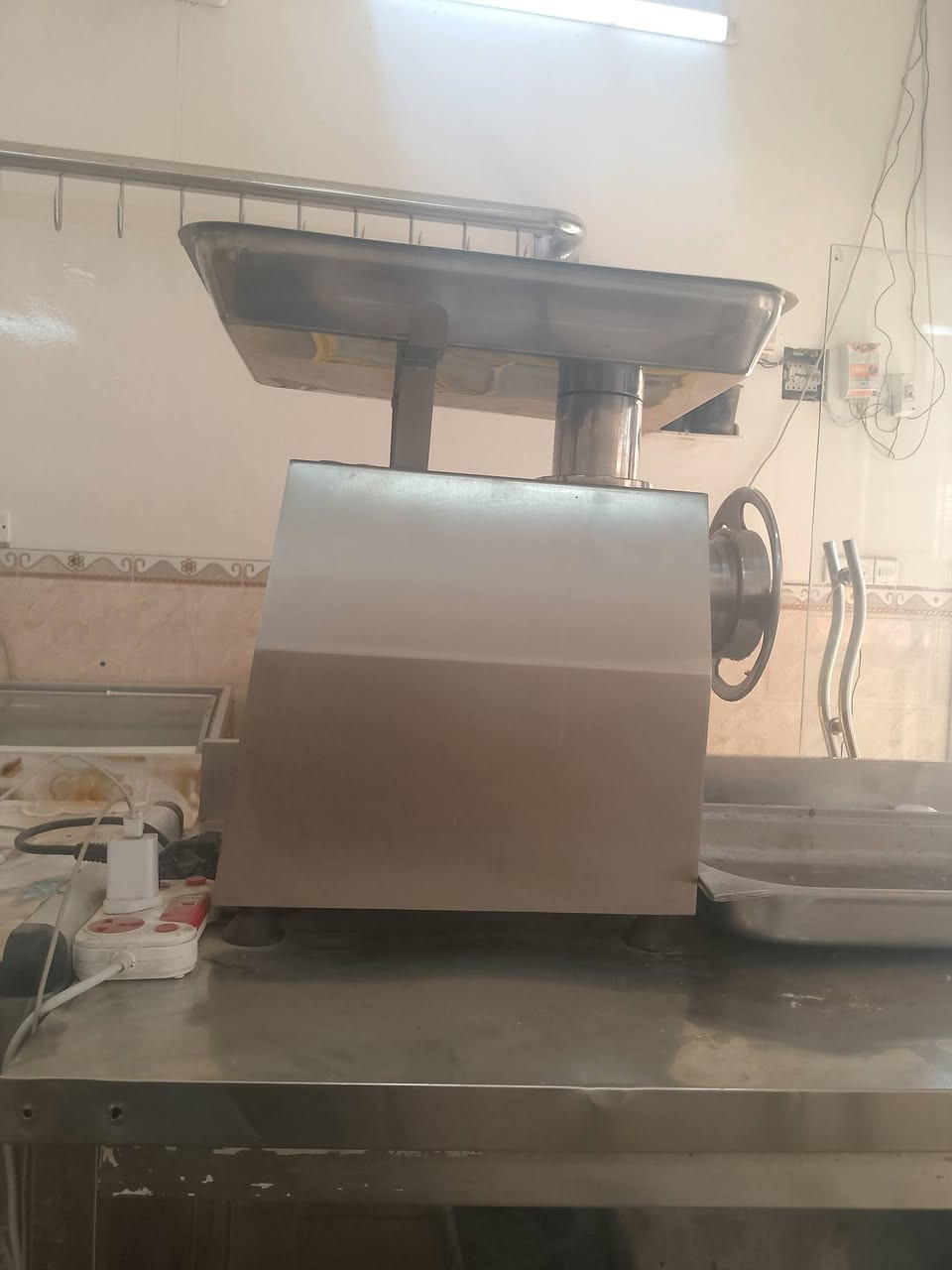 من رخصت مدير الكروب ميز سلستيل طول متر ونص
 ميز سلستيل طول مترين  مثرامه ستيل اصلي حجم ٣٢ السعر٥٥٠ مثرامه ام القايش حجم ٢٢ وعشرين السعر ٣٥٠
ميز طعام ٣كراسي السعر ٥٠ مكاني بغداد البلديات ***********
