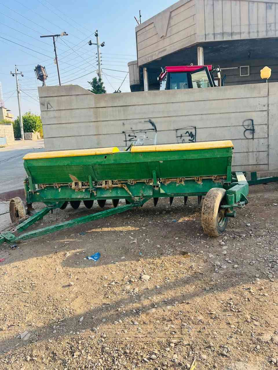 للبيع دیسک بزارە١٢تك شانسى صاج فره نسى نضيف ***********
