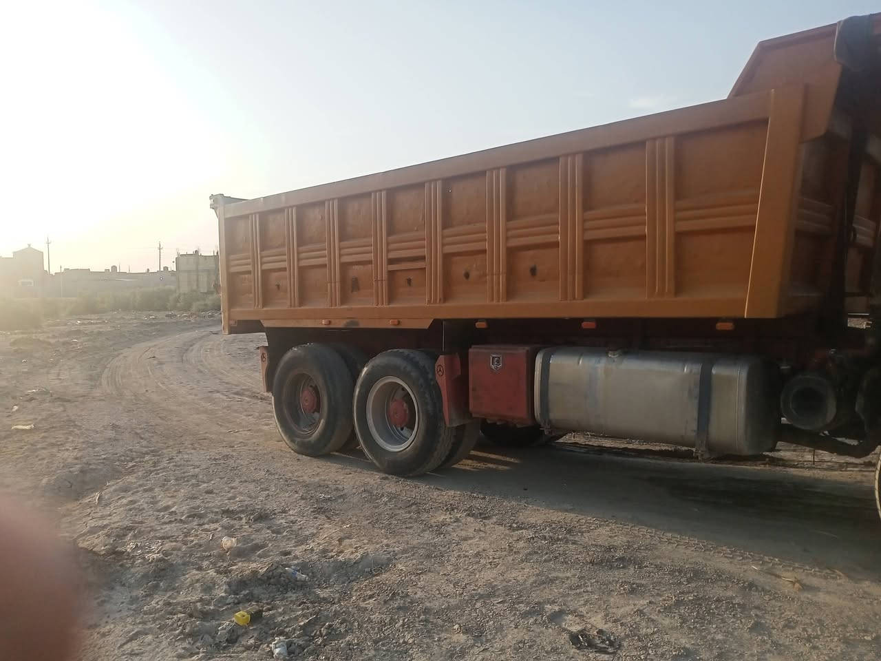 بدي البيع سعر ٢٣ ورقه ***********

