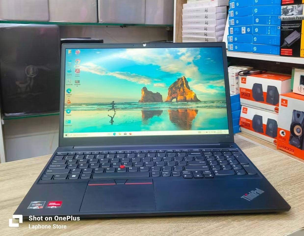 لينوفو ThinkPad E15 • i5 الجيل ١١ • ٢٥٦ جيجا SSD