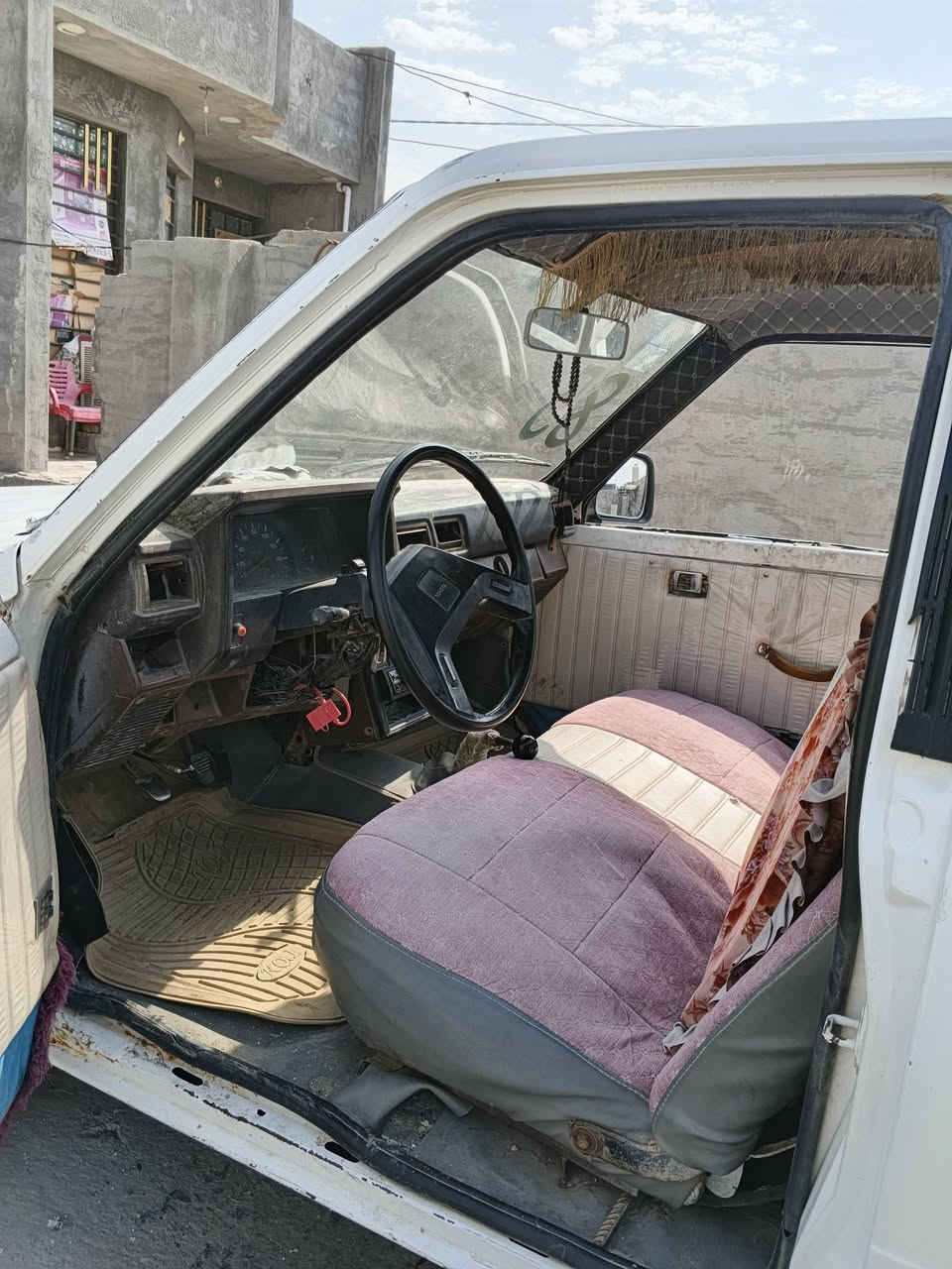 للبيع بيكم 85 سياره نضيفه مال جناي مكان ديالى رقم بغداد تحويل ***********
