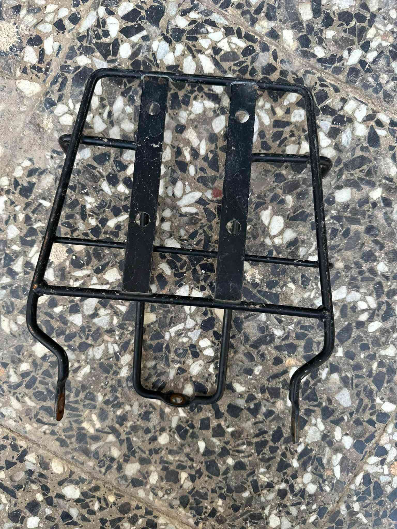 السلام عليكم غراظ فراشه كله بلادي واصلي للبيع
صدر بلادي شغال وطسه تخبل 
صدر رياضي بلادي شركة rbm ويا التطواله مالته 🔥
فج برمبو اصلي 👍🏻
عداد بلادي وشغال 
يدات بريك رياضيه اصليات 
اشاير كرستال نظيفات كلش عوزهن غسله 
كابريتر فراشه بلاديه شرط ع شغل 
كلج وره فراشه رياضي اصلي شرط ع شغل وبنزه عالي 
بكلايت اصلي وشرط املح وشغال بصوره ممبين عدل املح الذيل مالته 
سوبايه مال فراشه اصليه لاعوجه ولا شي
دبل وره مال فراشه وماكس بانواعه رياضي اصلي شرط بي طسه تخبل
متواجد خاص واتساب ***********
