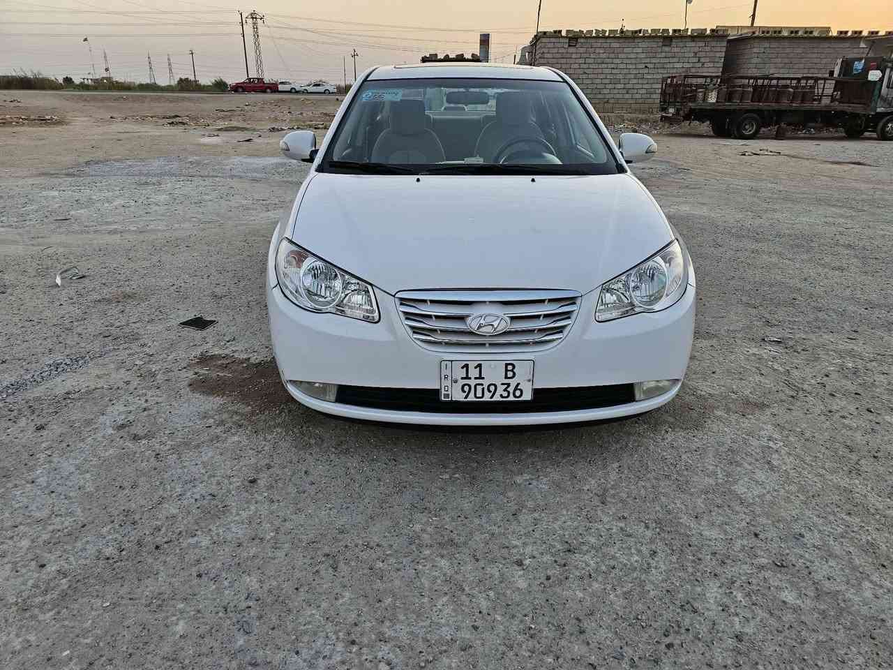 النترا صابونه
خليجي ٢٠١١ رقم بغداد  جديده ع وضع الشركه 
محرك ٢٠٠٠ دوش 
فتحه سقف 
تحكم استيرن جهتين 
شاشه كامره 
تبريد ثلج 
فول موصفات 
كفاله من الفتح والضربه والتبديل بيه صبغ داير الجاملغ الامامي وهلال خلفي شرط الفحص والسونار 
***********

