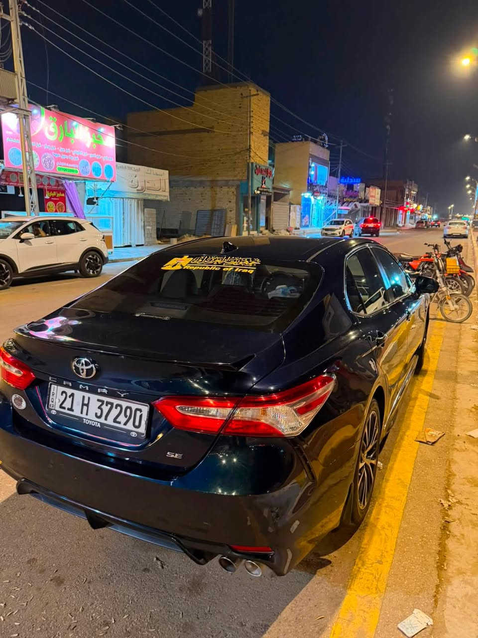 السلام عليكم 

TOYOTA CAMRY  2020 بانزين

⭕️ مواصفات ( SE ) 

مكفولة كفالة عامة ما عدا حادث امريكا
حادثها سطحي فقط ربع البنيد مليوح ومصلح نفسه 
فول مواصفات ما عدا البصمة
1- شاشة وكامرة 
2- شاشة اعطال 
3- رادار امامي 
4- فتحة سقف (سلايت روف )
5- تحكم ستيرن اربع جهات 
6- كشنات جلد 
7- كشن تحكم كهربائي
8- مري تحكم كهربائي 
9- شفتات كير بالستيرن 
10- فور دسك
11- مكينة وكير وحدادية وتبريد كفالة 
12- تخم تاير جديد صارلهن شهرين 
13- باتري جديد 
14- تخم دسكات جدد
وبعد هواي اكو مواصفات 

رقم سليمانية بأسمي العام مجدد السنوية بشهر الخامس 

⭕️ مكان السيارة كربلاء المقدسة 

📍( السعر 190$ وقابل للتفاوض )

⭕️ للاستفسار :- ‭***********
