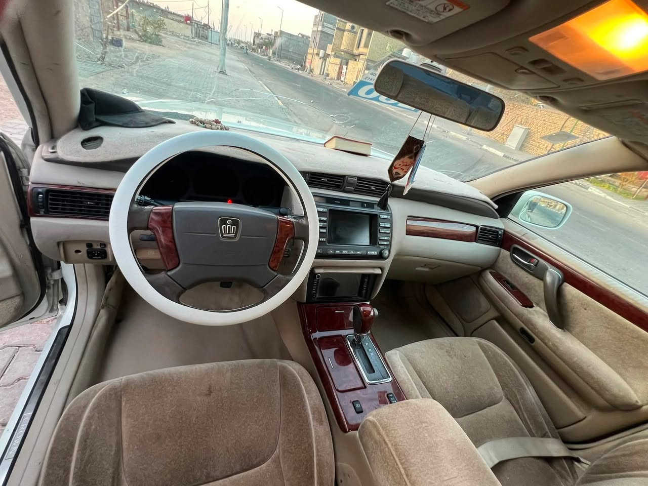 السلام عليكم ملكة للبيع مديل 2000محرك vvti2500محرك وكير وتبريد خير من الله السيارة بيهة كصة قمارة وضربة بالچاملق الخلفي السيارة رقم بصرة اصولياتهة مكفولة السعر 86 وبيها مجال للستفسار الاتصال على الرقم ***********
